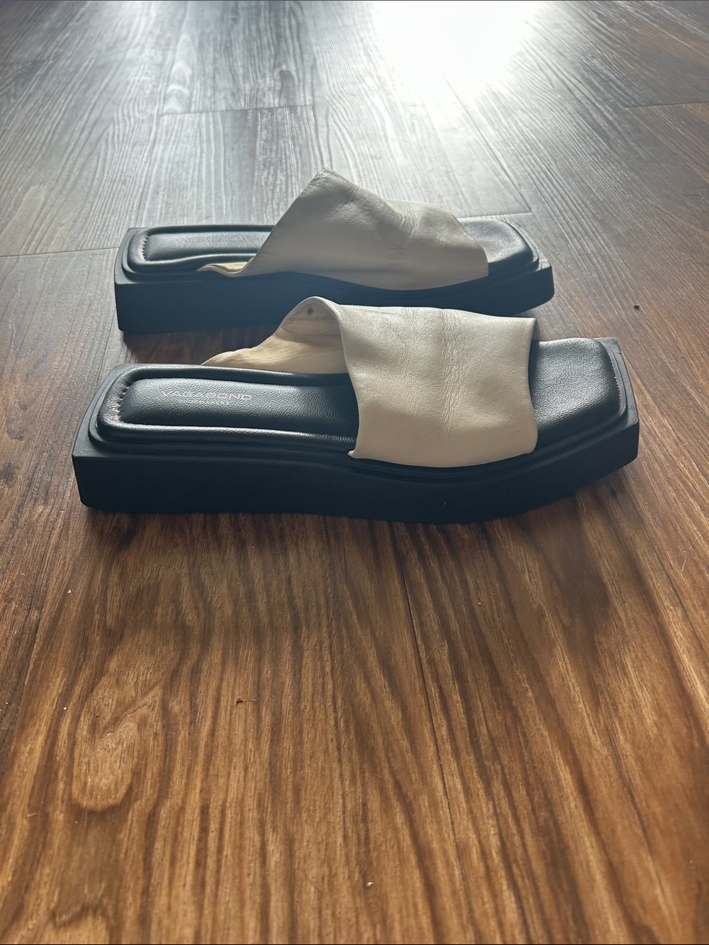 Vagabong slides